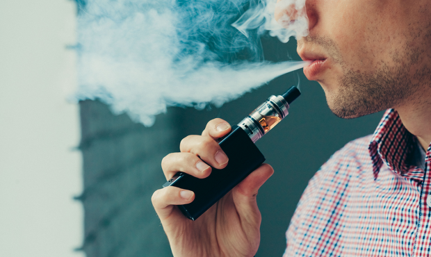 vaping باعث می شود که ترک سیگار ، ترک سیگار را سخت تر و آسان تر کند vaping باعث می شود که ترک سیگار ، ترک سیگار را سخت تر و آسان تر کند